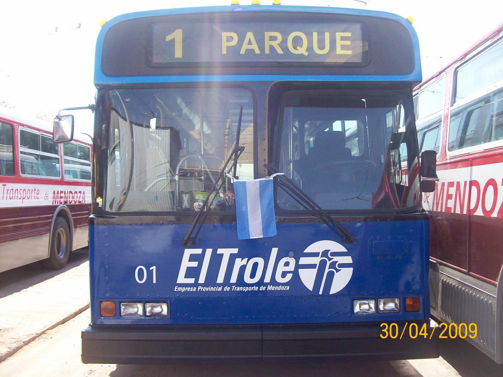 Trolley 01, with the Argentina flag on its front! Photo by Jorge Luis Guevara.