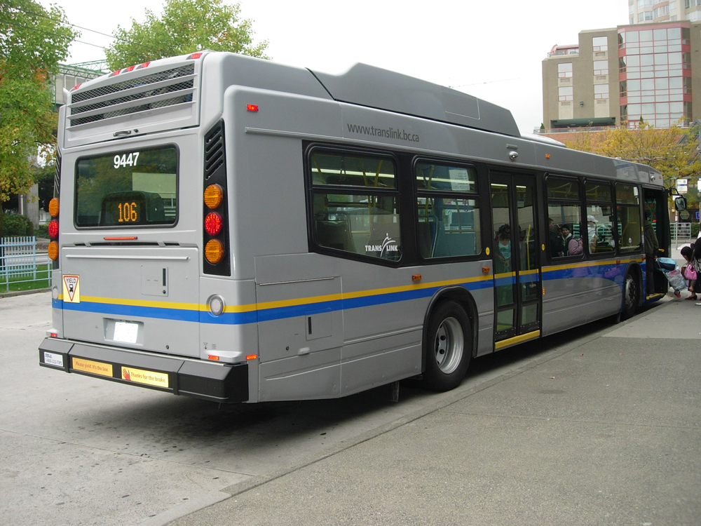The back end of a Nova hybrid bus on the 106 route.