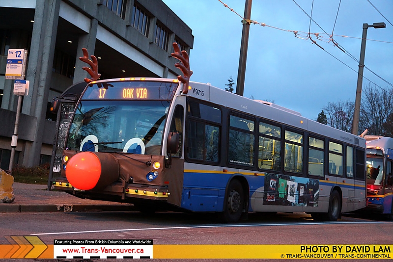 The reindeer bus from Coast Mountain Bus Company! It will be in the Rogers Santa Claus Parade this Sunday, Dec. 6. (Photo by the indomitable <a href=http://www.trans-continental.ca/vancouver/2007%20Novabus%20LFS/9715_Xmasbus_D.jpg.php>David Lam</a>.)