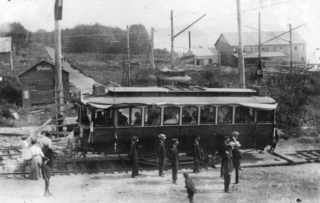 A streetcar in North Vancouver sets out for its first ride, 1906
