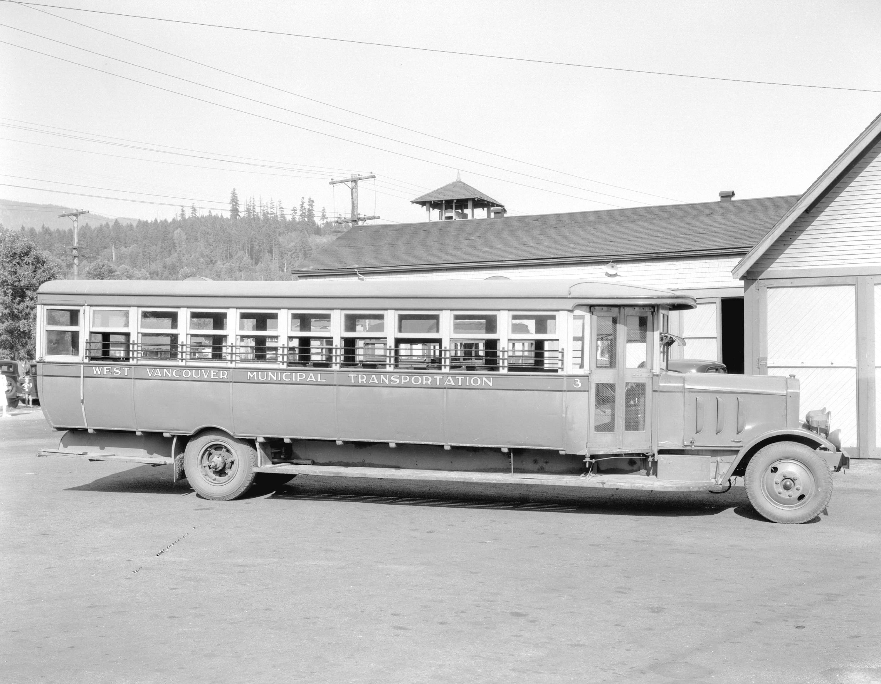 West Vancouver municipal bus, 1934