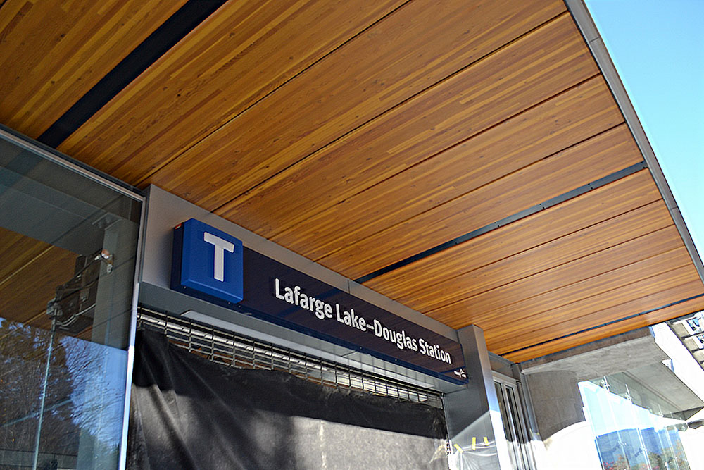 Lafarge Lake-Douglas Station