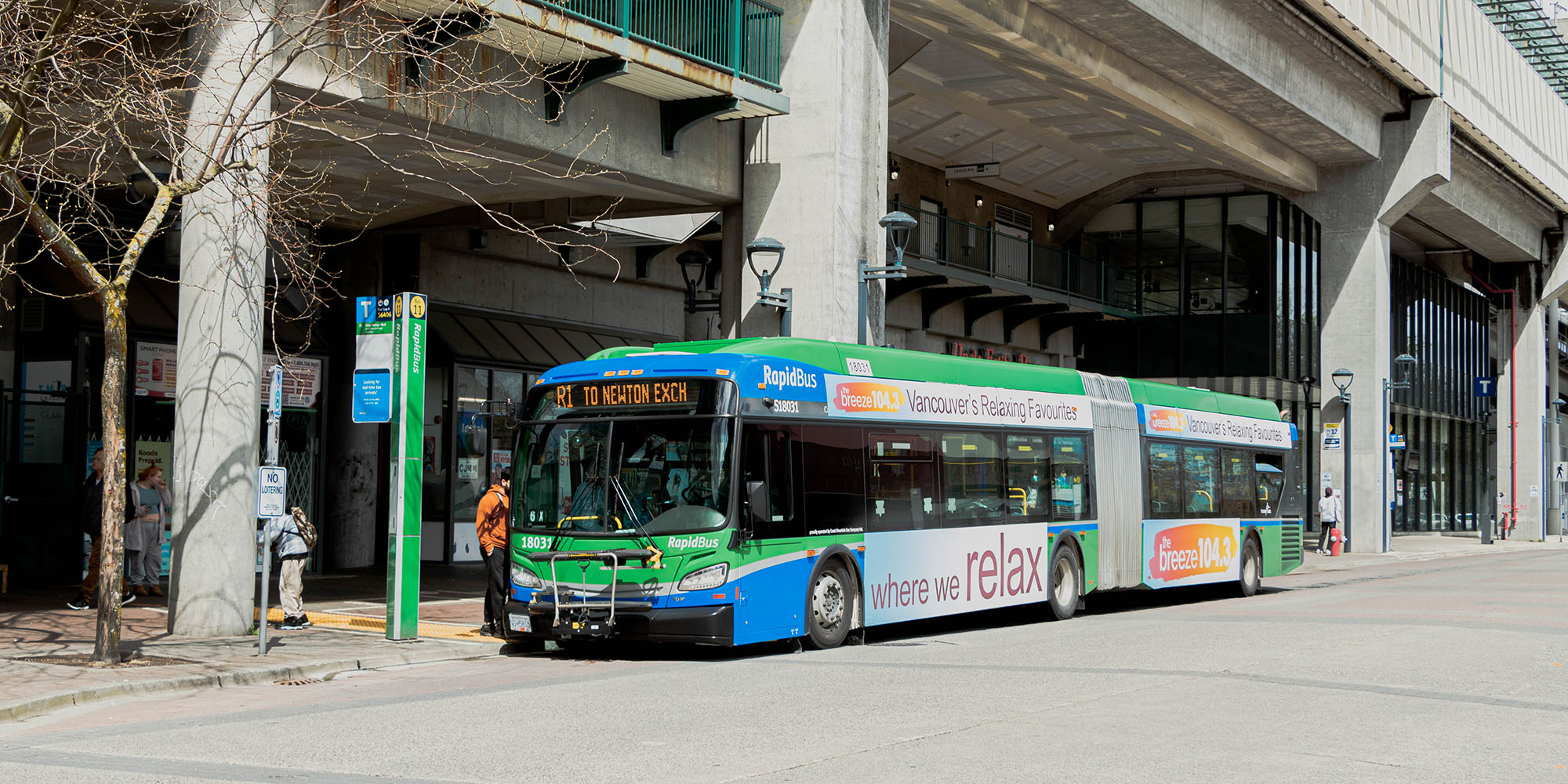 The R1 King George Blvd RapidBus picking up passengers at Surrey Central Station