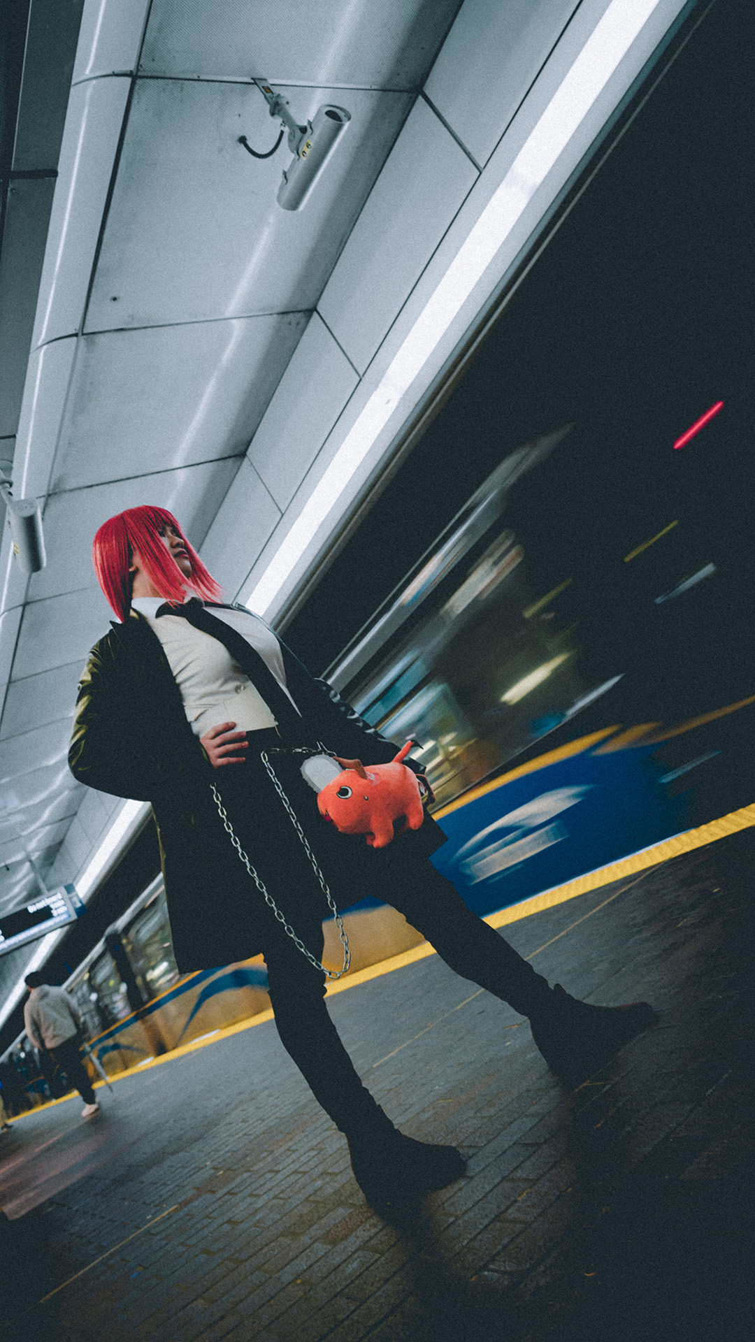 Cosplayer dressed as Makima takes the SkyTrain